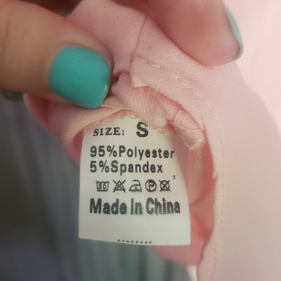 Chiffon blouse, small, new, on line, no tags. - Picture 4 of 7